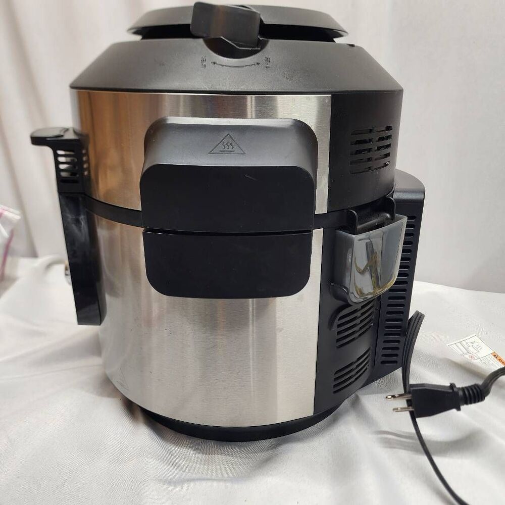 Ninja OL601 Foodi 8Qt Pressure Cooker Steam Fryer SmartLid Air Fryer 14 in 1 - Picture 5 of 13